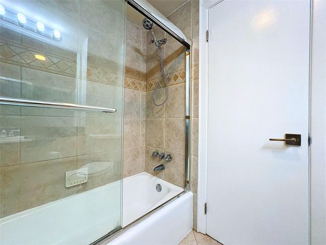 3250 NE 28th Street 809, Fort Lauderdale, FL 33308