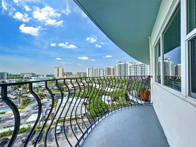 3250 NE 28th Street 809, Fort Lauderdale, FL 33308