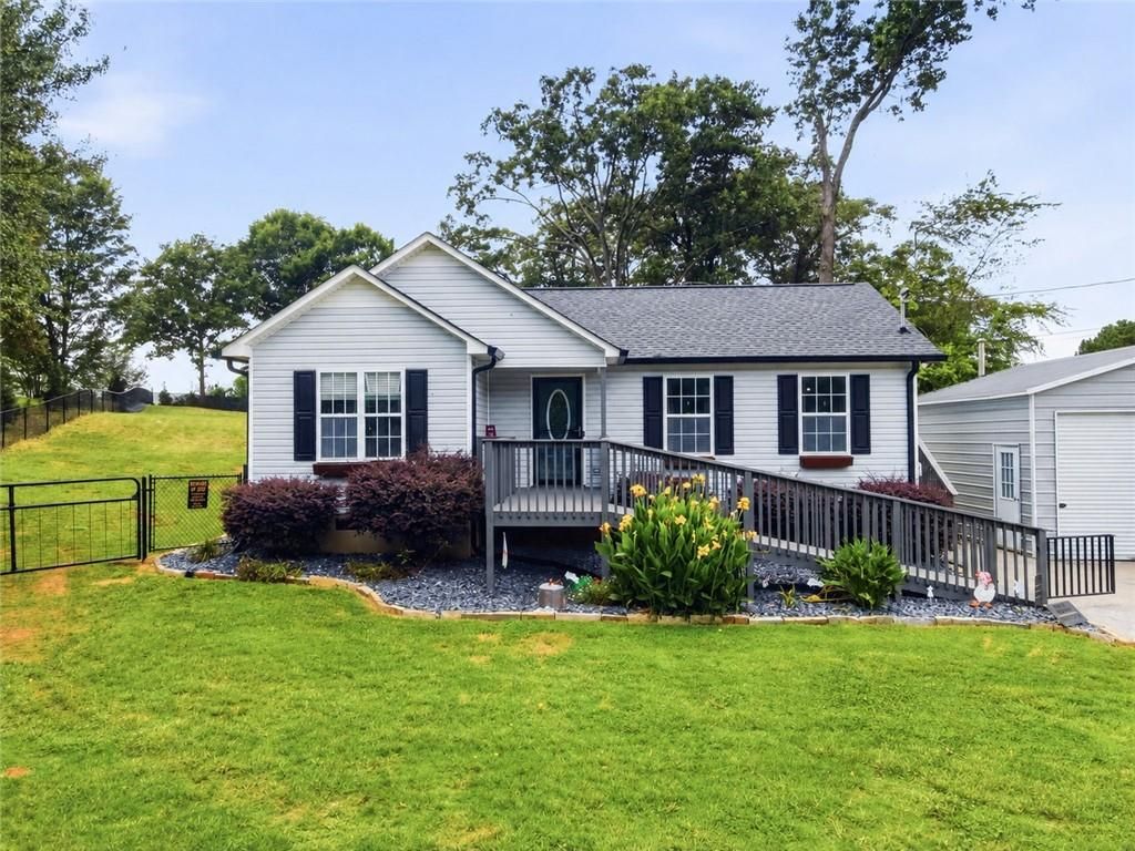 243 Bud Hardy Road SE, Calhoun, GA 30701