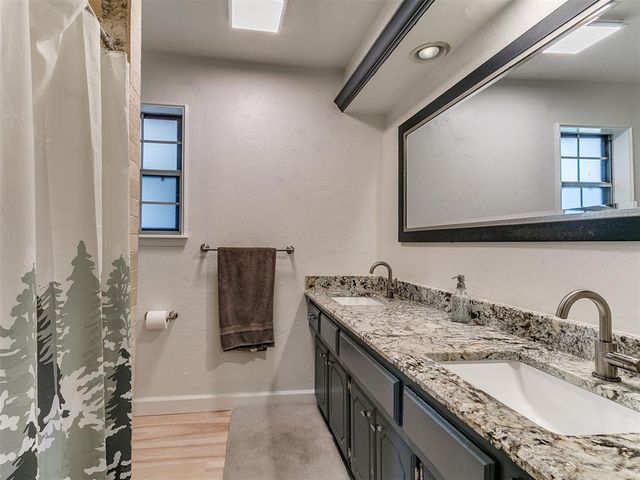 1514 Washington Street, Edmond, OK 73034