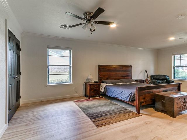 1514 Washington Street, Edmond, OK 73034