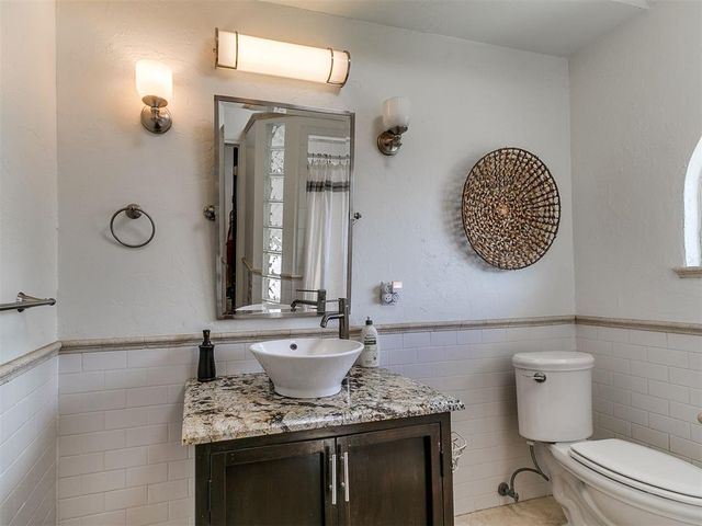 1514 Washington Street, Edmond, OK 73034