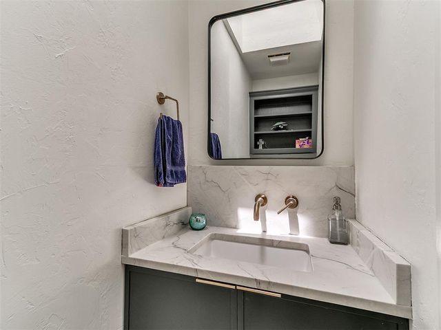 1514 Washington Street, Edmond, OK 73034