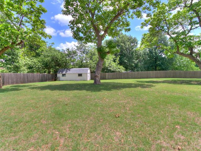 1514 Washington Street, Edmond, OK 73034