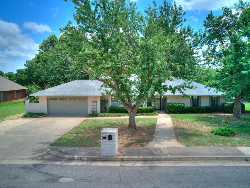 1514 Washington Street, Edmond, OK 73034