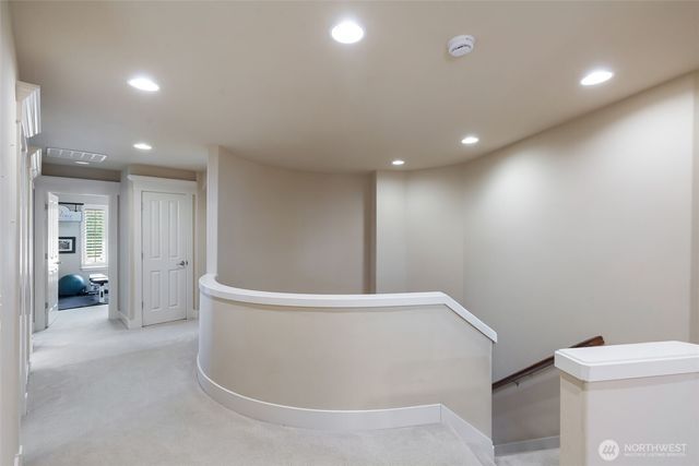 23431 NE 10th Place, Sammamish, WA 98074