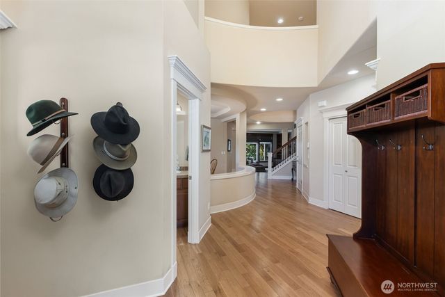 23431 NE 10th Place, Sammamish, WA 98074