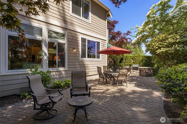 23431 NE 10th Place, Sammamish, WA 98074
