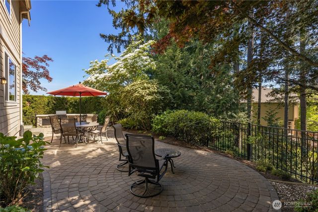 23431 NE 10th Place, Sammamish, WA 98074