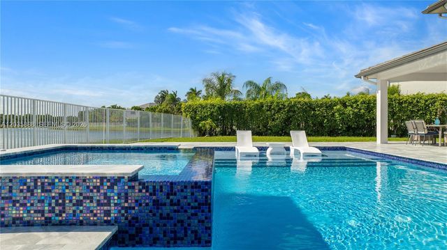 2505 Hunters Run Way, Weston, FL 33327