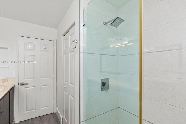 2505 Hunters Run Way, Weston, FL 33327