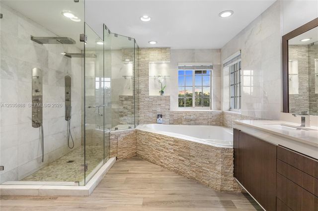 2505 Hunters Run Way, Weston, FL 33327