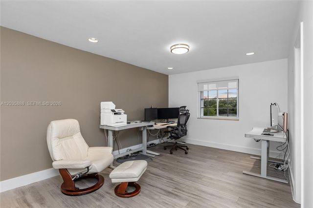 2505 Hunters Run Way, Weston, FL 33327