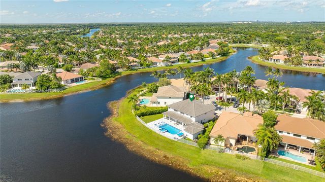 2505 Hunters Run Way, Weston, FL 33327