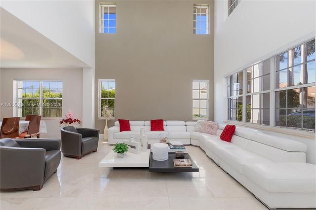 2505 Hunters Run Way, Weston, FL 33327