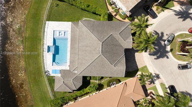 2505 Hunters Run Way, Weston, FL 33327