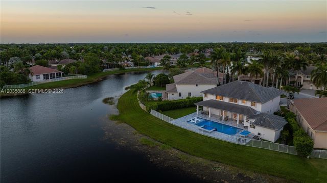 2505 Hunters Run Way, Weston, FL 33327