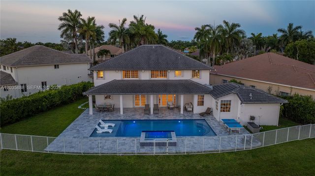2505 Hunters Run Way, Weston, FL 33327