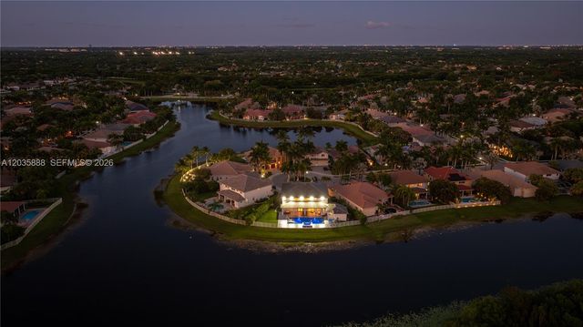2505 Hunters Run Way, Weston, FL 33327
