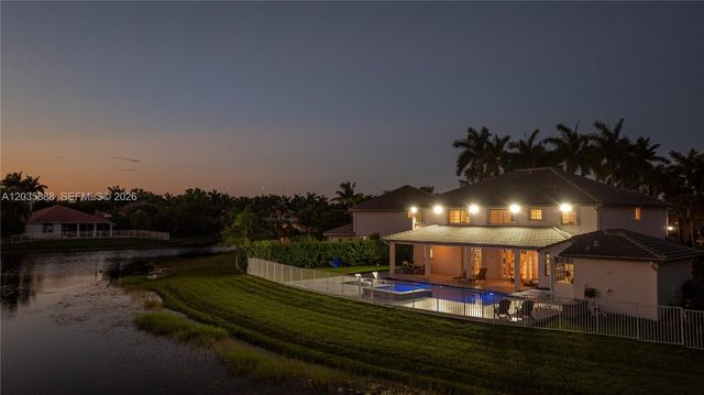 2505 Hunters Run Way, Weston, FL 33327