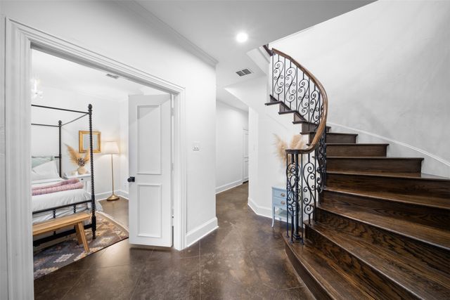 3605 Live Oak Street, Dallas, TX 75204