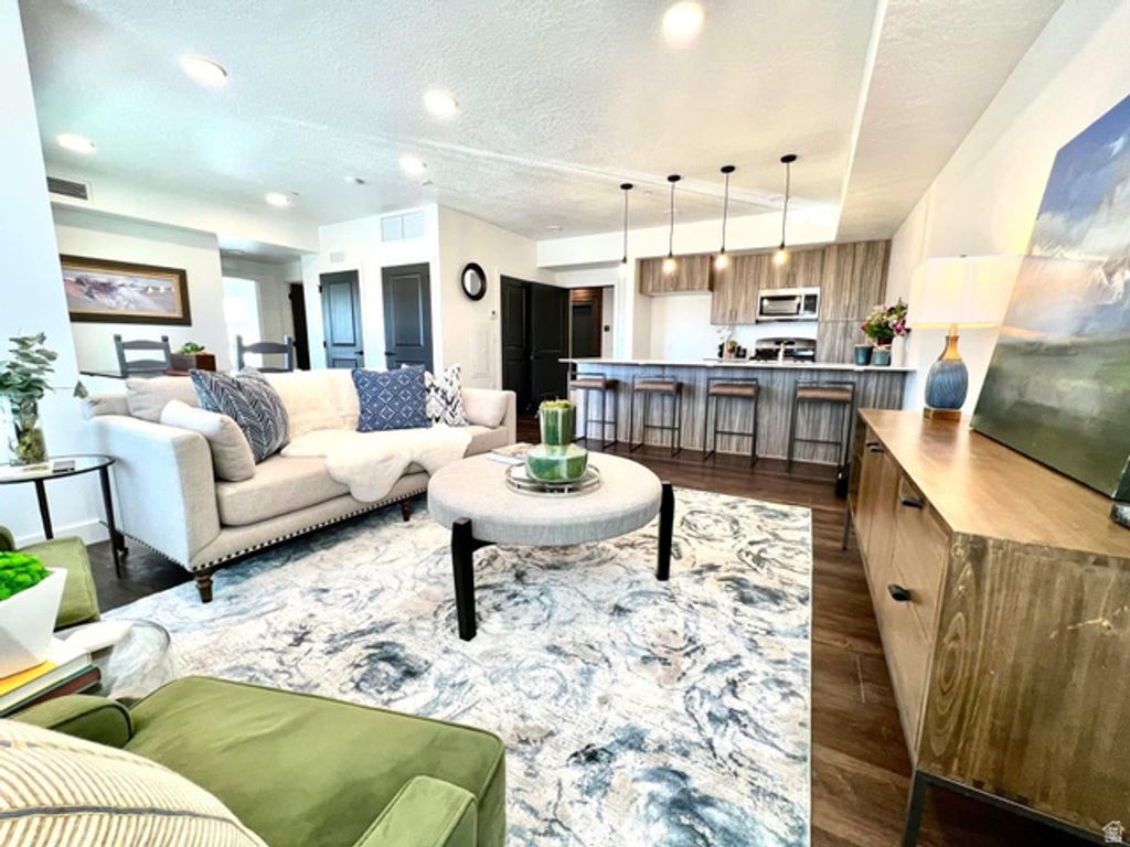 6495 SERVICEBERRY DR #B208, Park City, UT 84098 — exterior