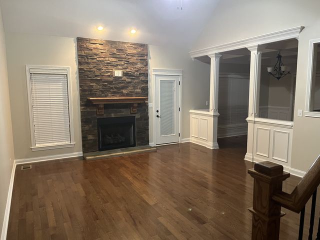 1615 Edgewater Ln, Clarksville, TN 37043