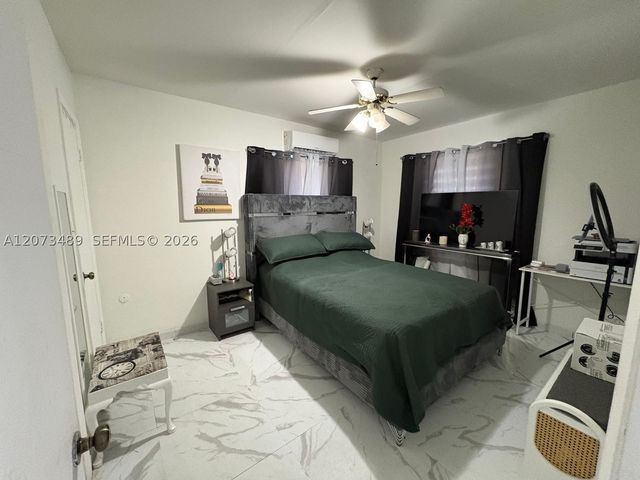 3001 NW 106th St, Miami, FL 33147