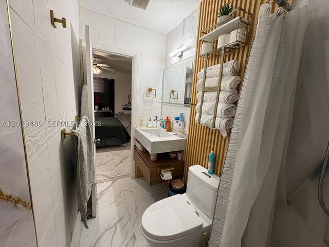 3001 NW 106th St, Miami, FL 33147