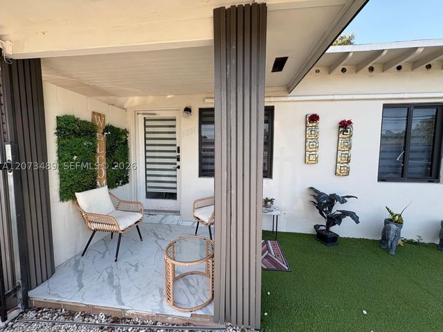 3001 NW 106th St, Miami, FL 33147