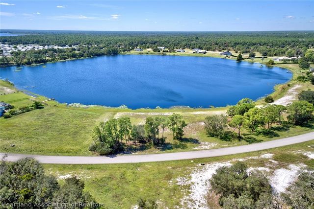 7045 Lake Regency Lane, Sebring, FL 33875