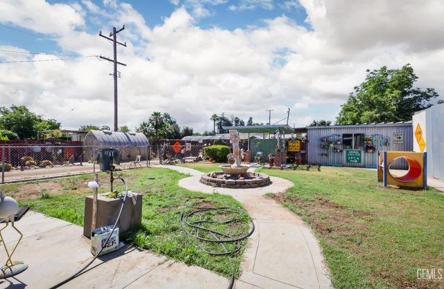 461 Adams Street, Bakersfield, CA 93307