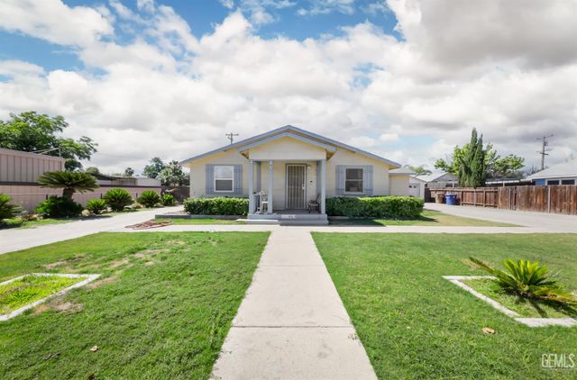 461 Adams Street, Bakersfield, CA 93307