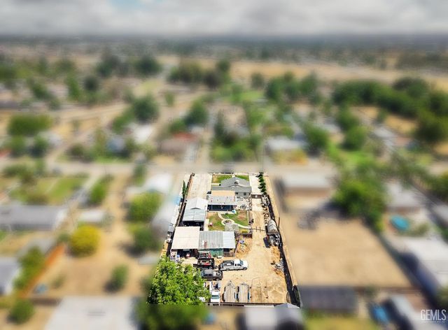 461 Adams Street, Bakersfield, CA 93307