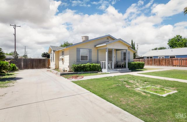 461 Adams Street, Bakersfield, CA 93307