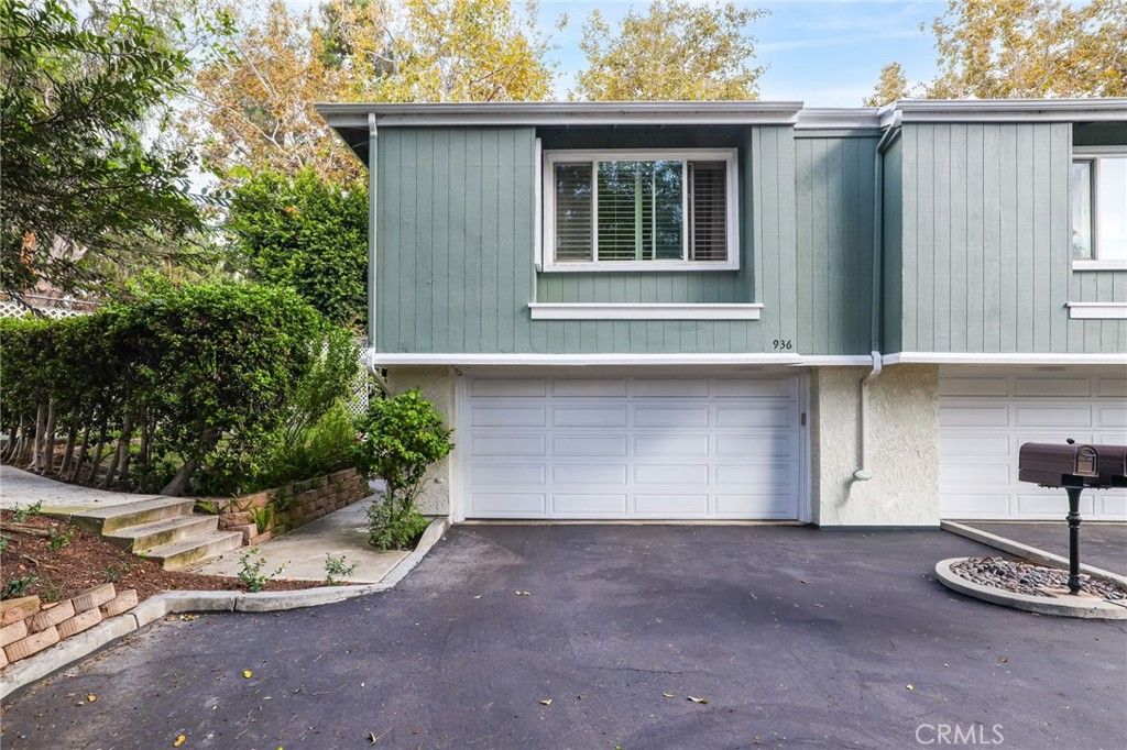 936 Hollow Brook, Costa Mesa, CA 92626 — photo 3