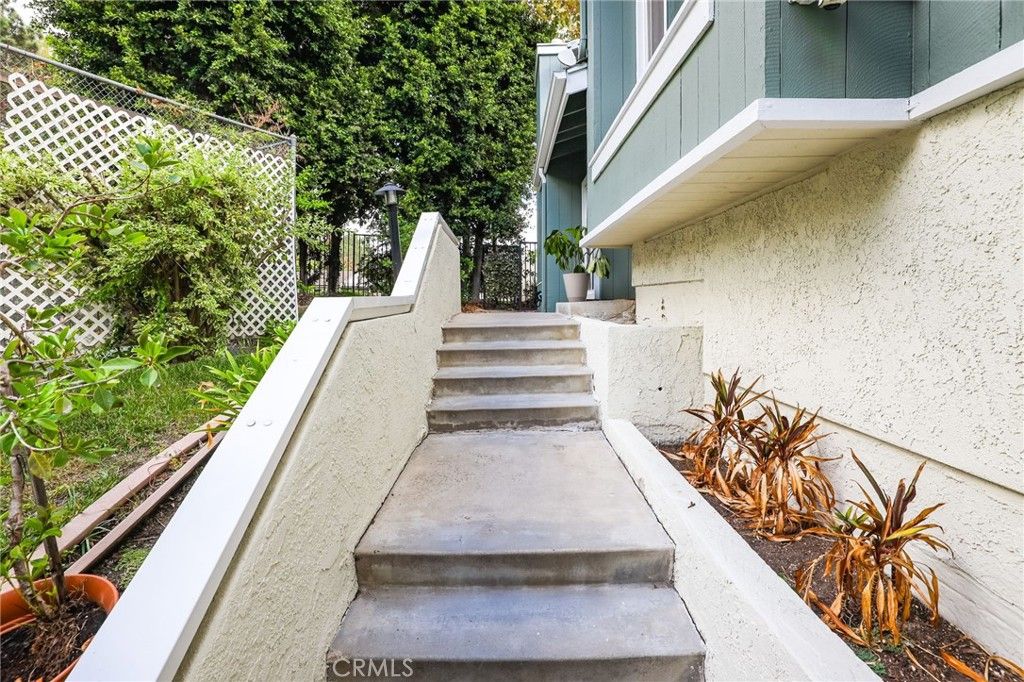 936 Hollow Brook, Costa Mesa, CA 92626 — photo 5