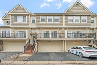 4353 Victor Path 4, Hugo, MN 55038