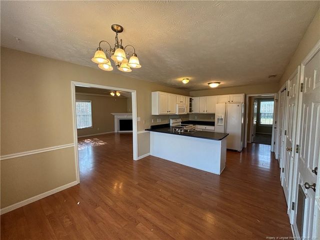 7819 Rosewood Avenue, Fayetteville, NC 28314