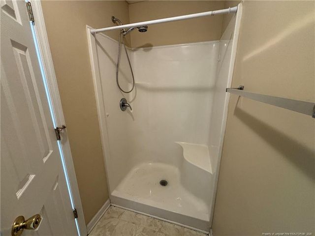 7819 Rosewood Avenue, Fayetteville, NC 28314