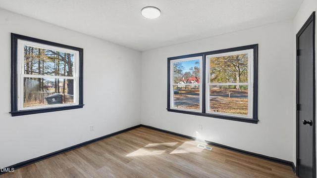 300 E Vance Street, Zebulon, NC 27597