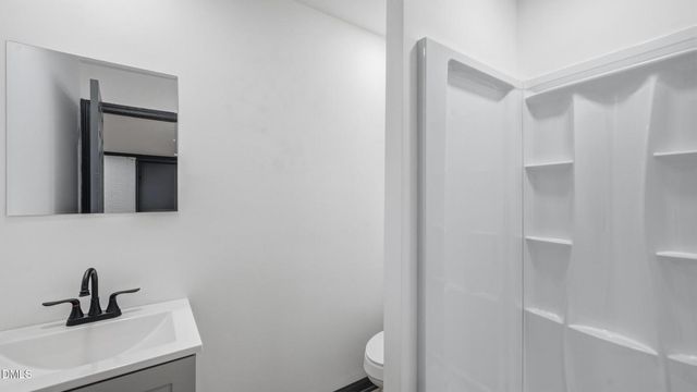 300 E Vance Street, Zebulon, NC 27597