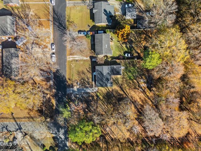 300 E Vance Street, Zebulon, NC 27597