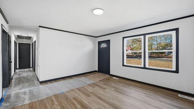 300 E Vance Street, Zebulon, NC 27597