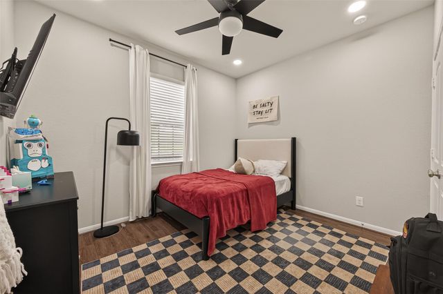 1665 Morgan Trail Drive, Alvin, TX 77511