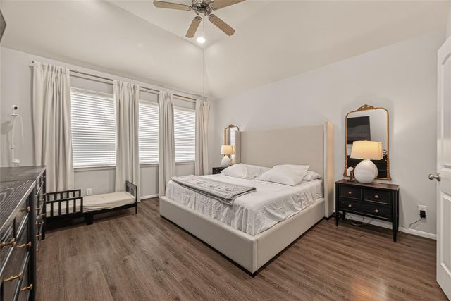 1665 Morgan Trail Drive, Alvin, TX 77511