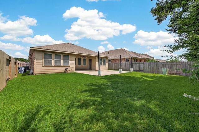 1665 Morgan Trail Drive, Alvin, TX 77511
