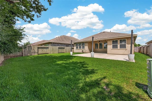 1665 Morgan Trail Drive, Alvin, TX 77511