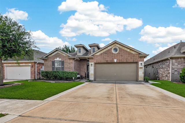 1665 Morgan Trail Drive, Alvin, TX 77511