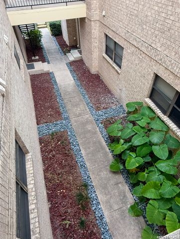 11843 Braesview Apt 108, San Antonio, TX 78213